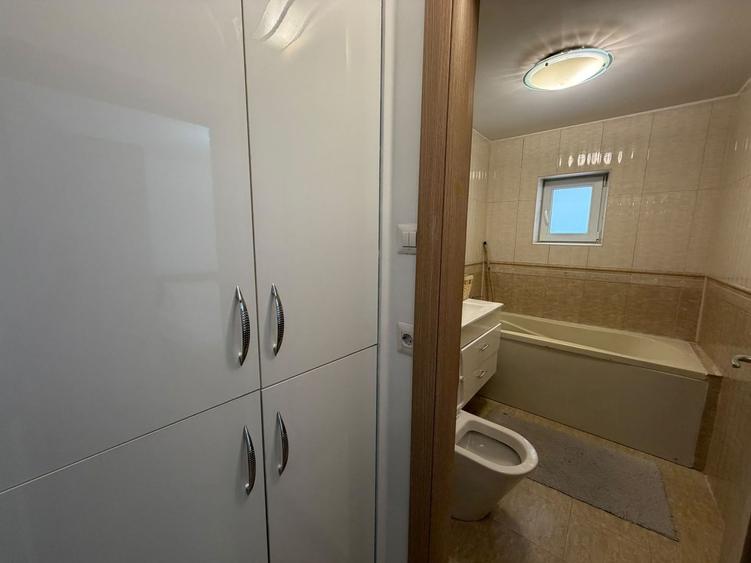 Apartament de Vanzare 3 camere Crangasi