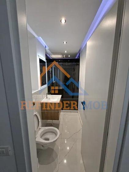 Garsoniera renovata Aparatorii Patriei - Metrou etaj 1 bloc din 1986
