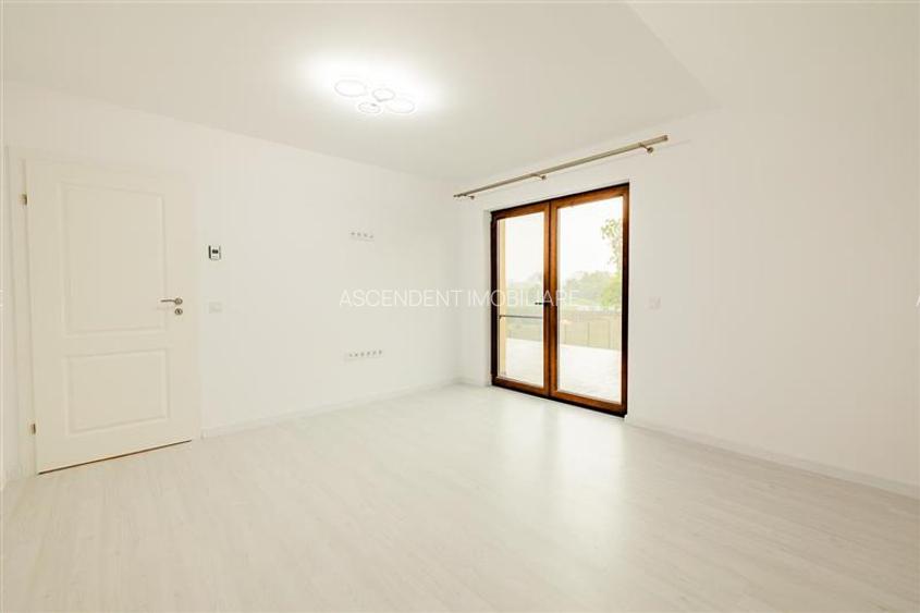 Eleganta casa, cartier select, intabulata Halchiu, Brasov - 12