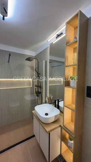 Apartament  3 camere,55 mp+ balcon 10 mp, zona Eroilor - 12