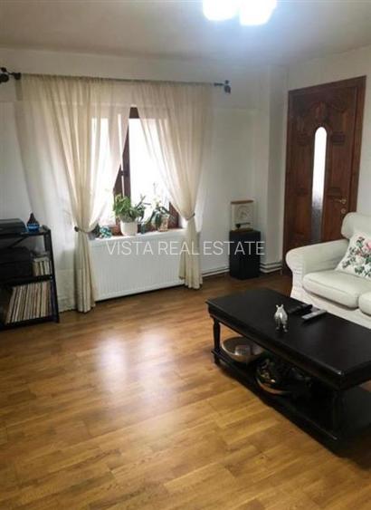 2 Case renovate, gata de mutat. Zona Vulcan - 2