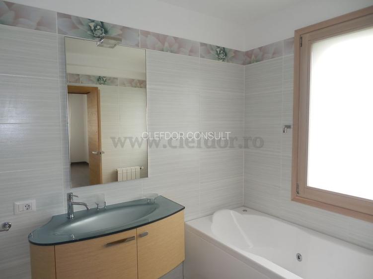 Vila de Lux in apropiere de British School - 12