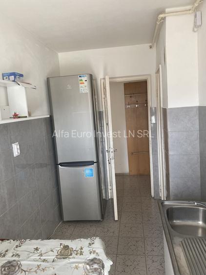 Apartament cu 2 camere decomandat, zona Tractorul - 6