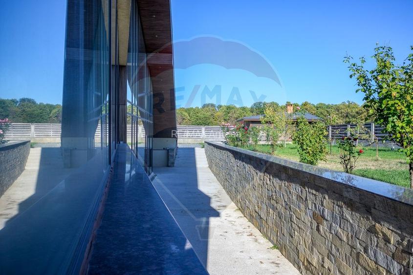 Vilă Futuristă: Eleganță & Inovație la limita pădurii, piscină, 4500mp - 49