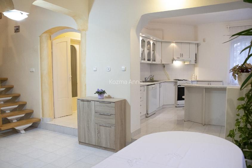 În Gyula, două proprietăți imobiliare de vânzare în zona turistică  - 11