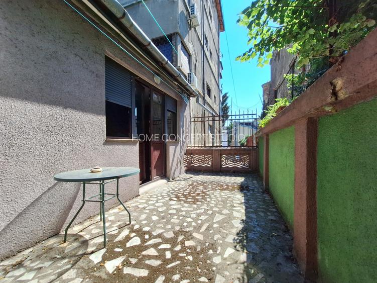 Apartament Romana, Caderea Bastiliei - 5