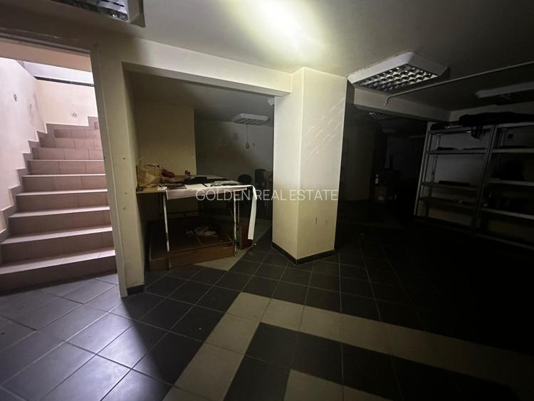 Oportunitate unica!Spatiu comercial parter+demisol, plus apartament la etaj - 9