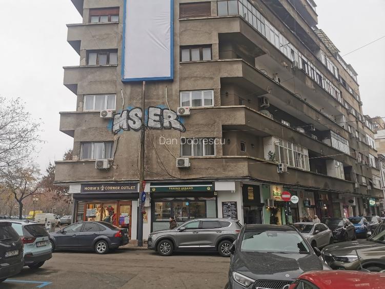 Ultracentral spatiu dedicat pentru fast food - 3