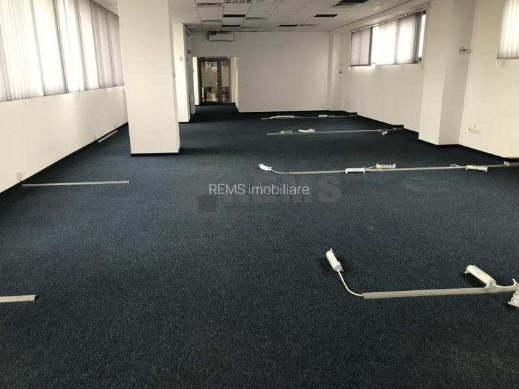 COMISION 0 / Cladire de birouri clasa A / Birou ultrafinisat  - 3
