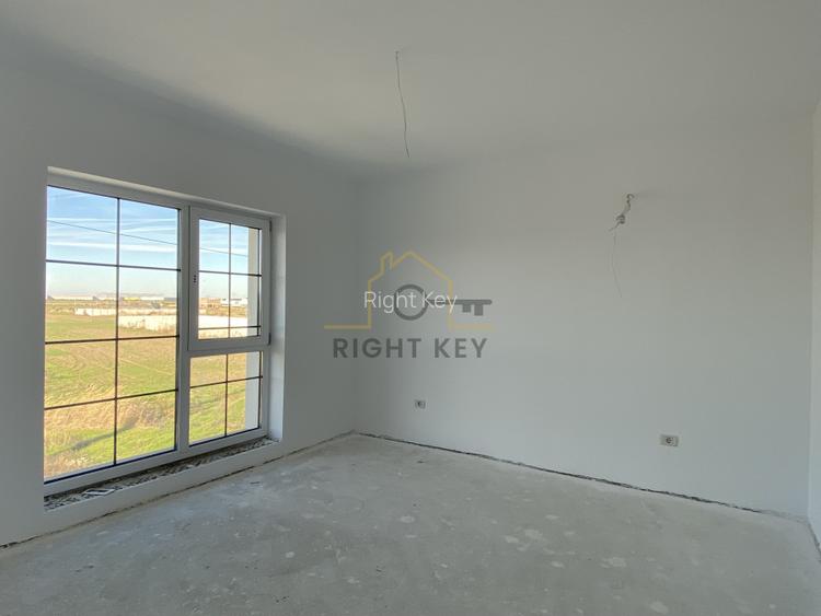 Oportunitate! Vila moderna 4 cam, asfalt, toate utilitatile! Comision0 - 16