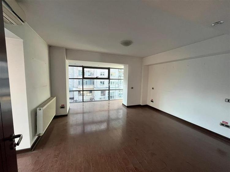 Birouri de inchiriat  de la 120 mp - mentenanta inclusa - 17