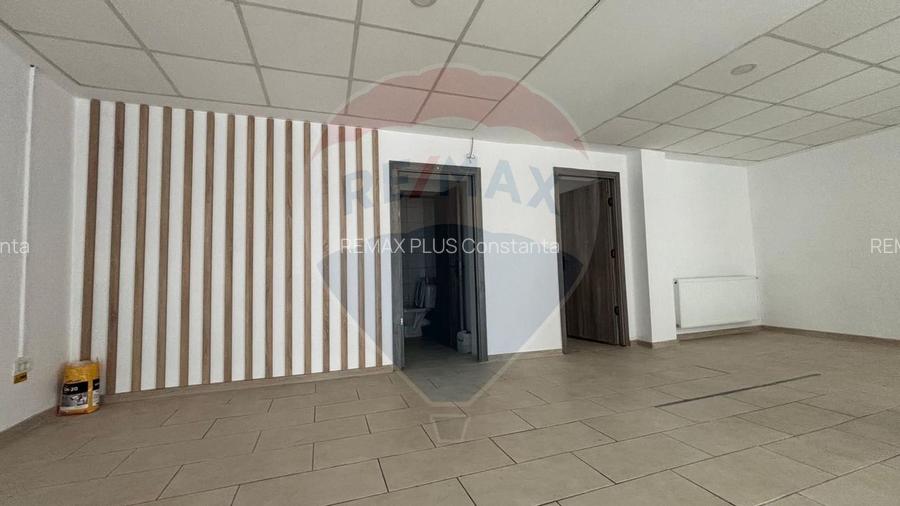 Spațiu comercial de închiriat vis-a-vis de Primaria Mangalia-87mp - 2
