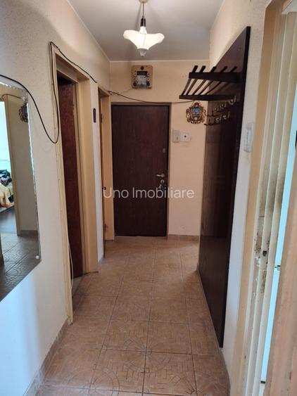 APARATORII PATRIEI  VANZARE 3 CAMERE  APARTAMENT - 5