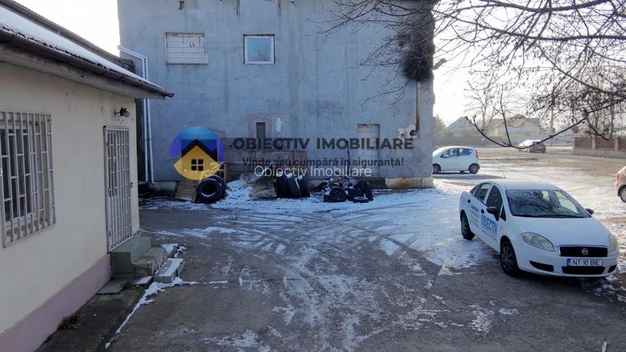 Hala si teren Piatra Neamt - str. G-ral Dascalescu - 9