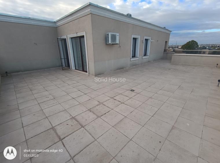 Inchiriez Penthouse 3 camere vedere frontala la mare Faleza Nord - 9