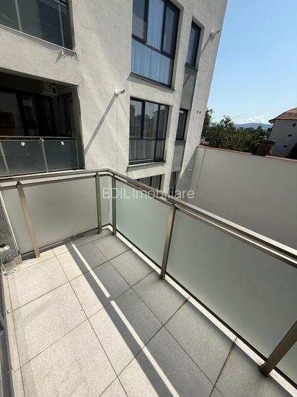 Apartament de închiriat, 1 cameră, 38 mp, parcare subterană, Central zona Paris - 16
