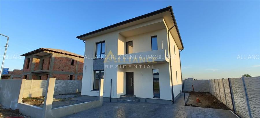 Casa individuala - 4 camere - 3 bai - 110 mp utili - 4