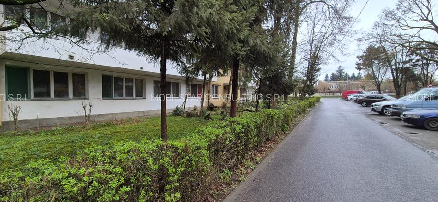 De vanzare apartament 2 camere -Aleea Carpati - 11