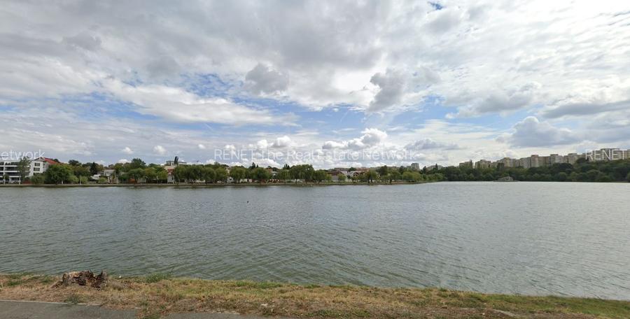 VAND TEREN INTRAVILAN 300 MP CU 2 DESCHIDERI LANGA LACUL TEI - 3