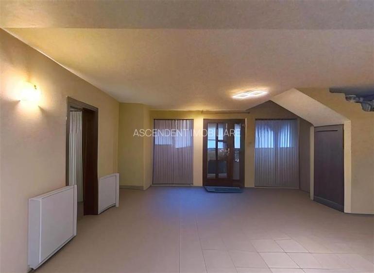 Vila individuala,5 camere,5  bai,170mp utili,areal A,teren 660 mp,Sangeorgiu de - 11