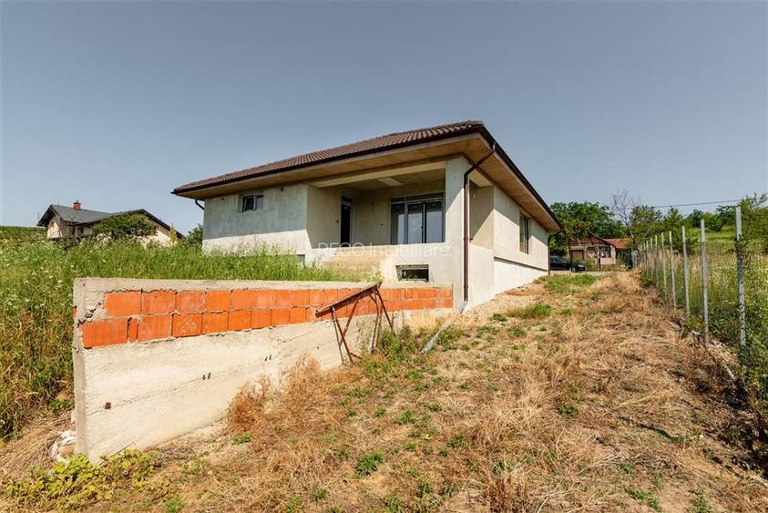 Casa cu living+3 camere cu panorama si teren mare pe Sofiei - 38