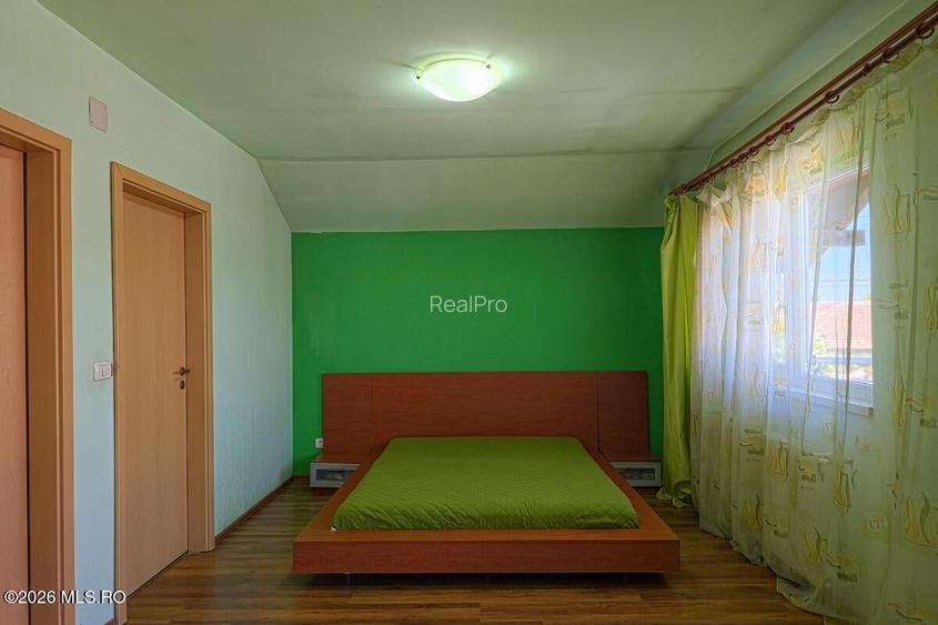 Sacalaz - Casa P+M, 139 MP, 3 Dormitoare, 3 Bai, Birou, Foisor, Iaz - 10