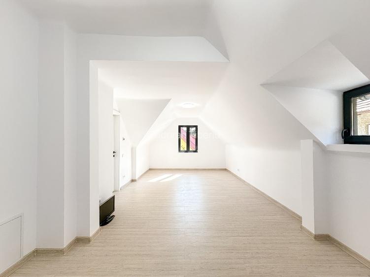 Vilă interbelică 6 camere restaurată integral – proprietate rară Sinaia centru - 9