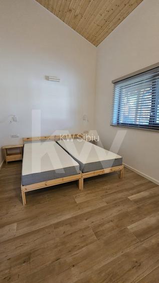 Casa moderna de inchiriat, cu garaj generos – Tocile, Sadu - 20