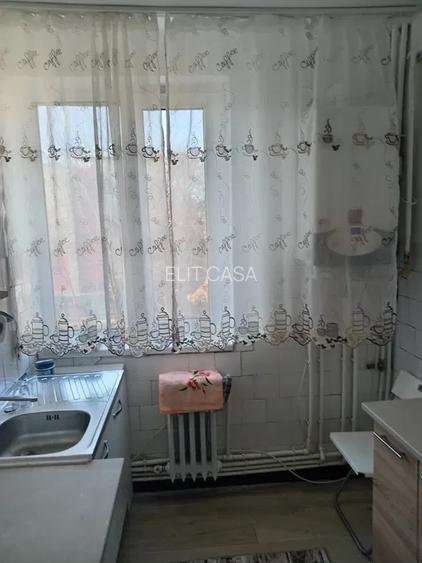 Apartament cu 2 camere, etajul 2/4, zona Tudor Vladimirescu - 2