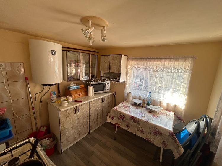 Casa 4 camere Chercea, suprafata construita 100mp boltari. - 7
