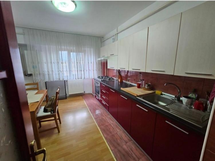 PROPRIETAR vand apartament 2 camere 67 mp, etaj intermed. zona Calea Romanului - 4