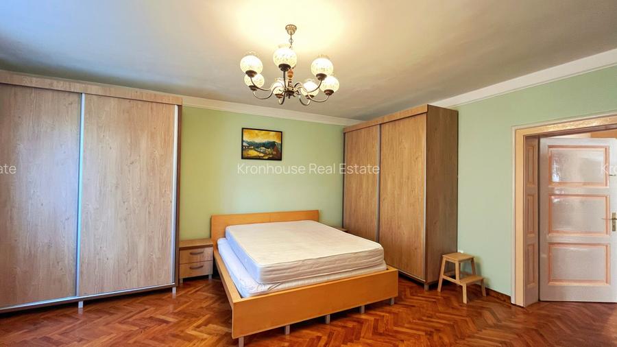 Apartament cu 3 camere in Zona Centrala - 4