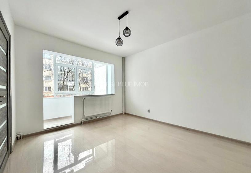 Ap.3 cam Podu Ros.Cantemir, et.1, renovat, bl.fara risc! - 2