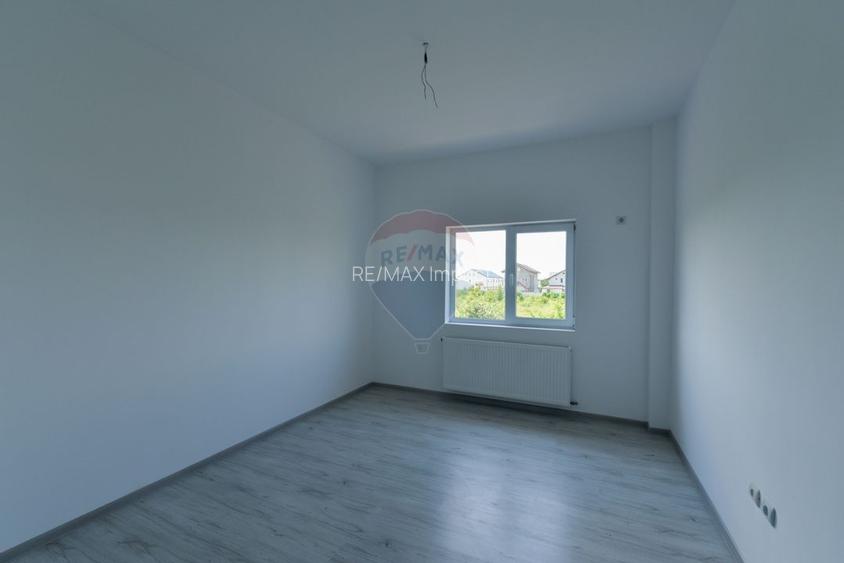 Casa - Vila de inchiriat 3 camere Bragadiru Str Crisul Repede - 4