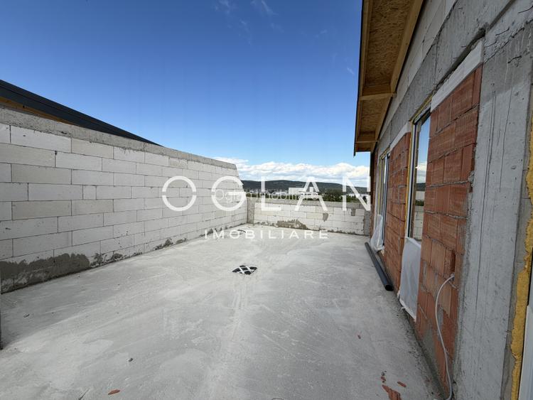 Penthouse 4 cam, 106 mp + Terasa 64 mp - Selimbar - 12