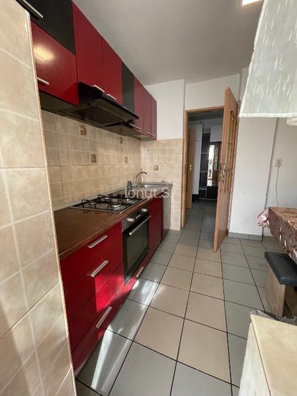 Se inchiriaza apartament cu 2 camere zona Cug langa piata - 11