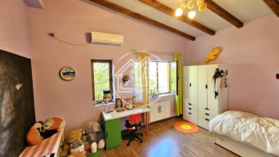 Ciolpani/Izvorani/Padurea Snagov-Vila 5 camere,P+1, 268mp utili, teren 1067mp - 24
