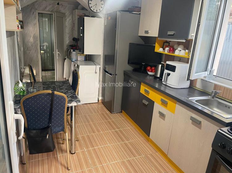Casa de Vanzare 2 camere Ploiesti zona Rudului - 9