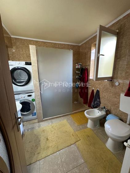 Casă spațioasă de vânzare – Corunca, zona Vatman - 10