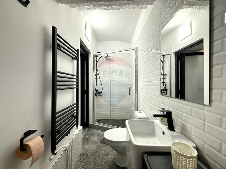 Apartament 2 camere ultracentral, împărțit în 2 unități – parcare - 13