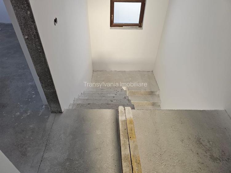 Casa de vanzare in Dezmir | 149 utili | 2 parcari - 10