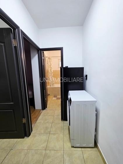 Etaj 2-Gradinari-Iulius Mall-1 Camera Decomandat-bloc 78' - 3