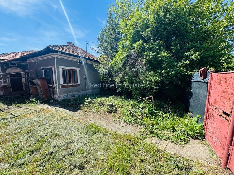 Casă demolabilă + teren 220 mp | Zonă foarte bună - Exclusivitate RED LINE IMOBI - 2