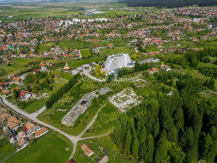 20.000mp teren+Proiect investitional/ rezidential/aparthotel,in inima statiunii - 11