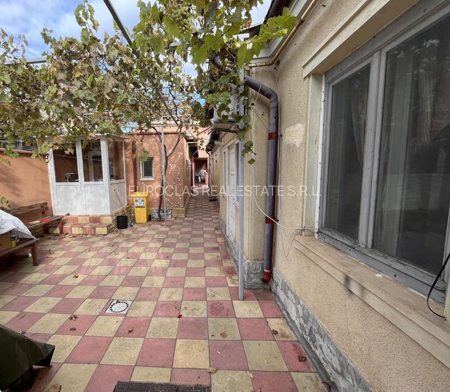 Casa 3 camere - zona Faleza Nord - 219.000 euro (Cod E11) - 5