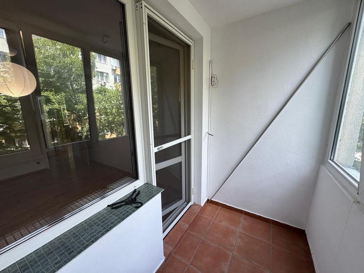 Inchiriere apartament 3 camere Drumul Taberei metrou Raul Doamnei