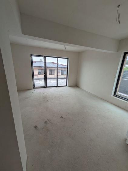 Duplex semifinisat, zona Vivo