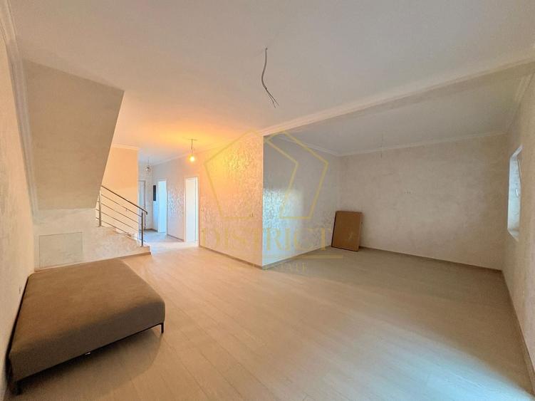 Duplex cu 4 camere si bucătărie închisă | Mosnita Veche