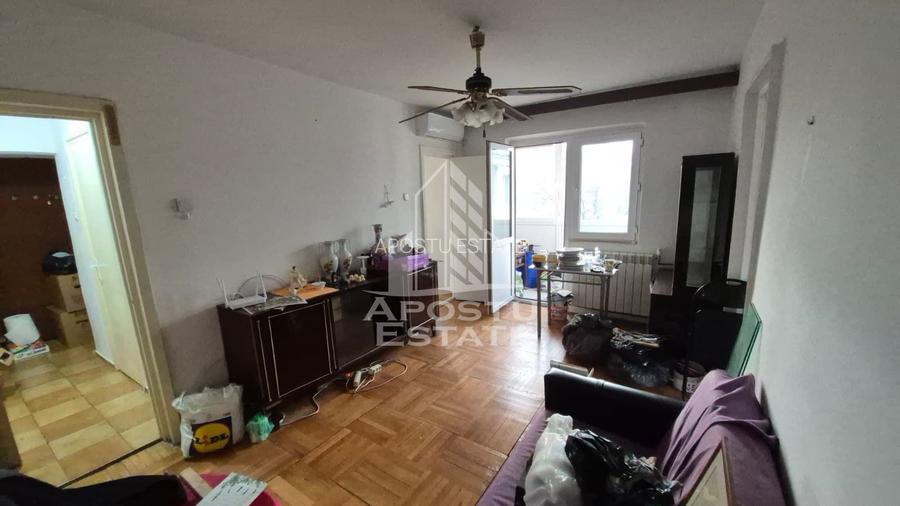 Apartament cu 3 camere, balcon, zona Sagului - 5