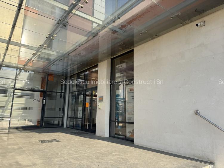 Spatiu comercial de închiriat  bulevardul Cetății - 5